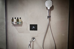 Bathtube with shower and rain shower head - Bathroom with Walk-in Shower